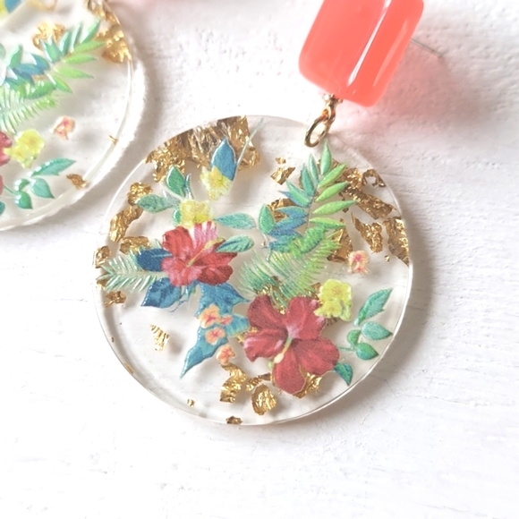 Tropical Floral Earrings - Picture 3 of 4